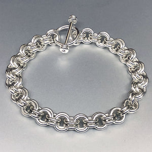 Seaxwolf handcrafted chunky sterling silver double link chain with designer clasp for men and women.