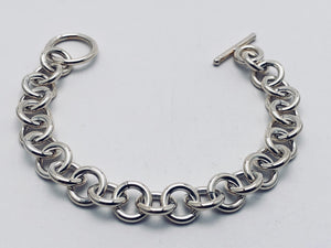 Seaxwolf chunky fine single link chain bracelet for men and women in solid 925 sterling silver from handmade links and handcrafted toggle clasp.
