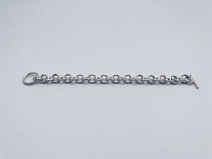 Seaxwolf side view of bold single link chain bracelet for men and women in solid 925 sterling silver from handmade links and handcrafted toggle clasp.